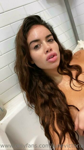 junevictoria