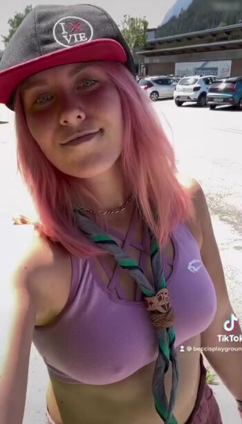 JustBecci / beccisplayground