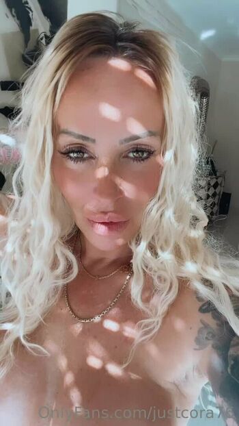 justcora76
