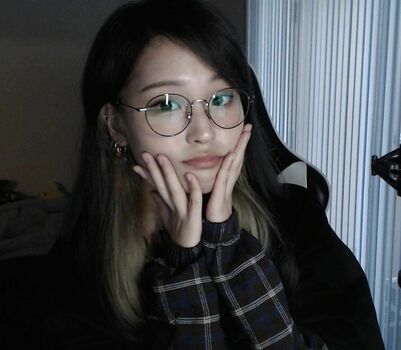 Kang Hee Yoon