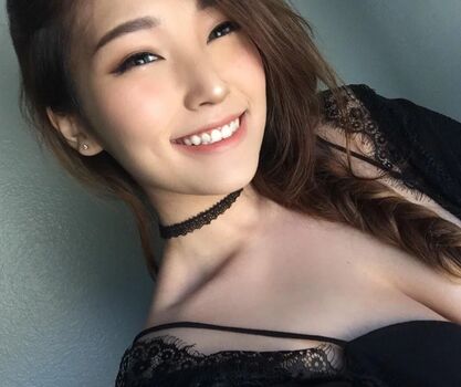 Kang Hee Yoon