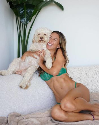 Karina Elle