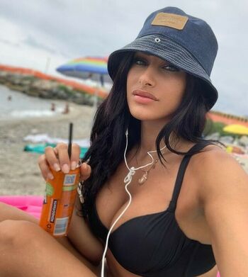 Karolina Surpi