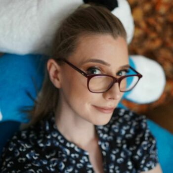 Kate Quinn