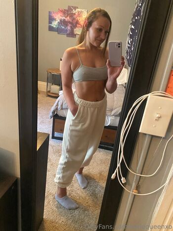 katiequeenxo