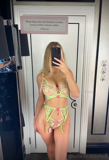 KatiewithGcups