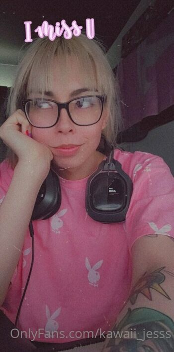 kawaii_jesss
