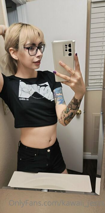 kawaii_jesss