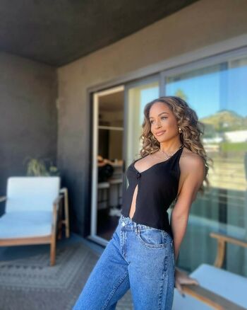 Kayla Braxton