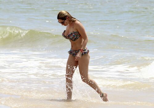 Kelly Brook