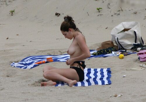Kelly Brook