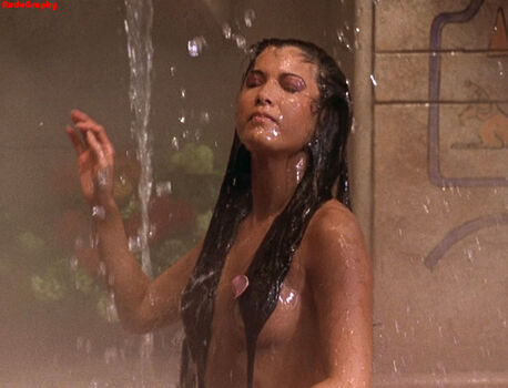 Kelly Hu