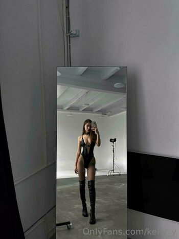 kelly_y