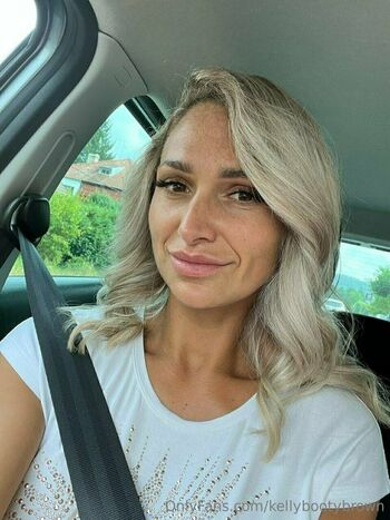 kellybootybrown