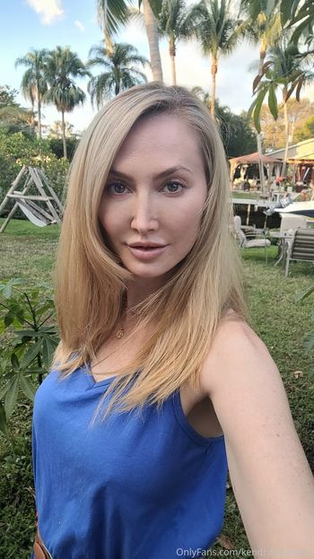 kendrajamesvip