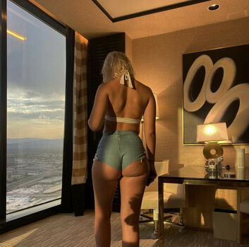 Kenziziiii