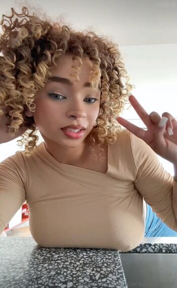 Kiara Peachy