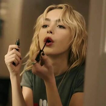 Kiernan Shipka