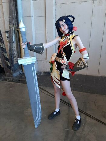 Kiki Glitter Cosplay