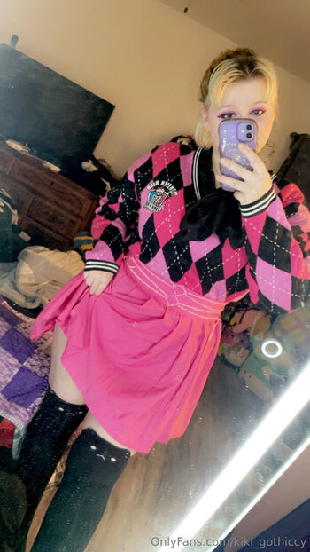 kiki_gothiccy