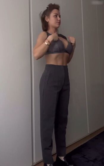 Kim Gloss
