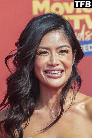 Kim Lee