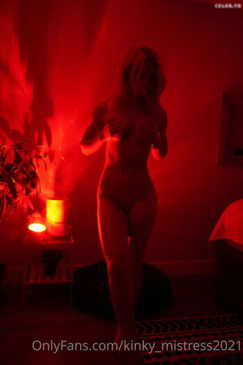 kinky_mistress2021