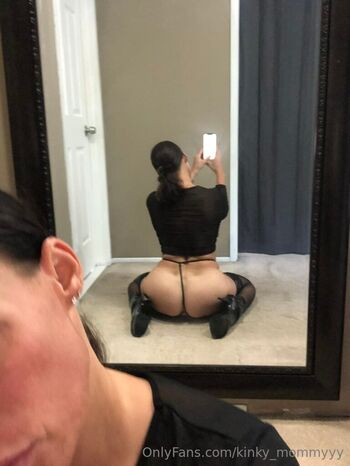 kinky_mommyyy