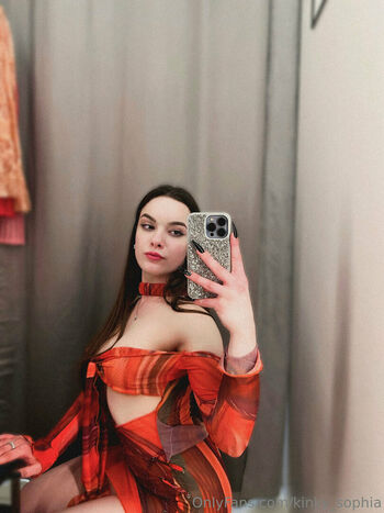kinky_sophia