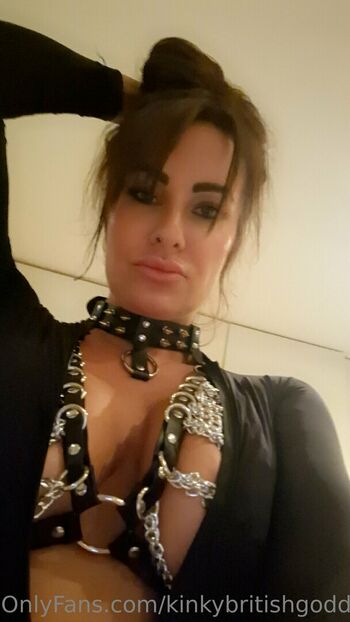 kinkybritishgoddess