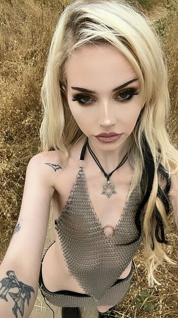 Kirsten Kaye