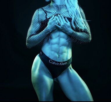 Kitty Lo