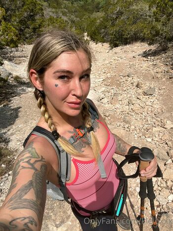 Kleio Valentien