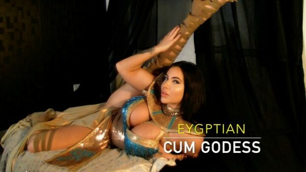 Korina Kova