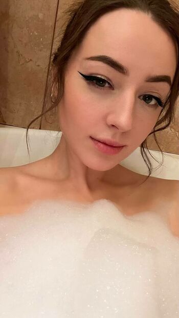 kristicks_