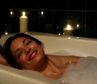 Kristin Kreuk