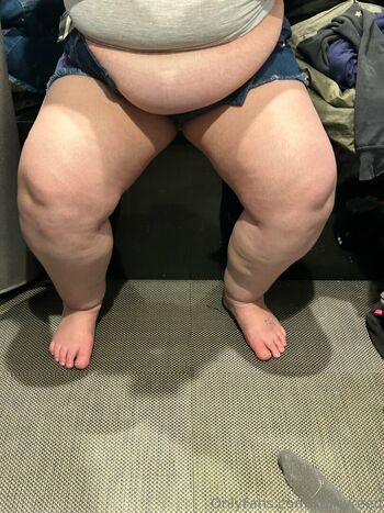 kurvyreed