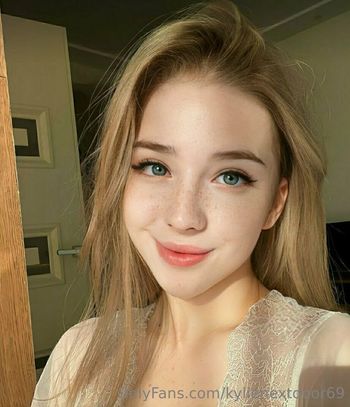 kylienextdoor69