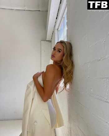 Kyra Transtrum