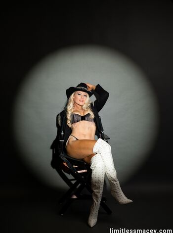 Lacey Evans