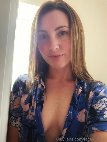 lacey_vines