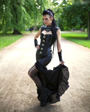 Lady_denight_official