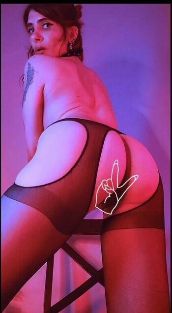 lady__tsunami