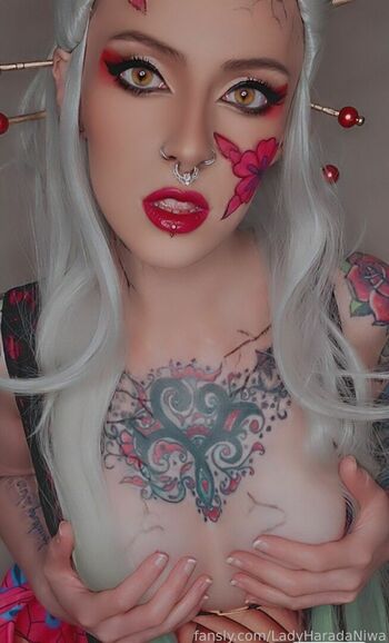 LadyHaradaNiwa