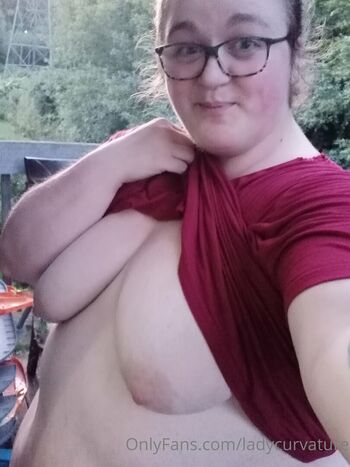 ladykeepsherlegsopen