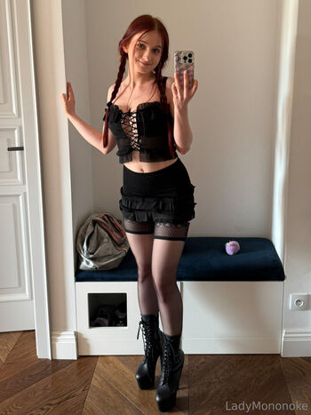 ladymononokefree