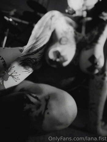 lana.fist