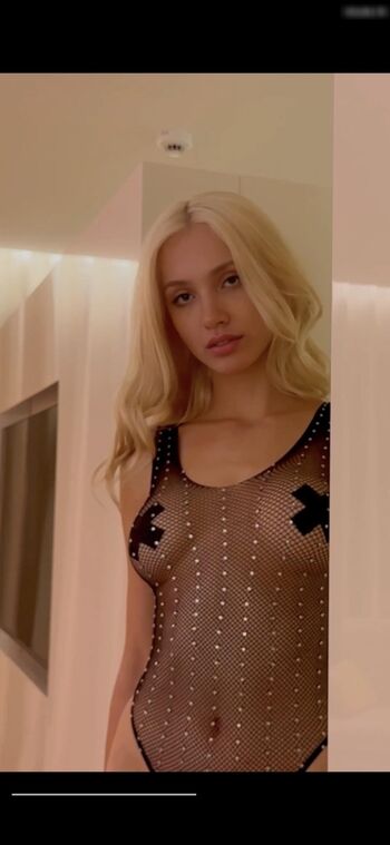 Lana Grey