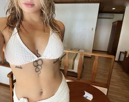 lana.jo
