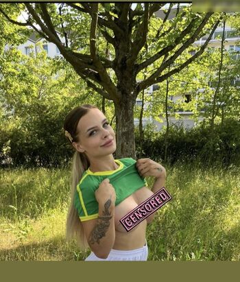 Lara.bttn
